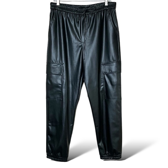 ZARA Faux Leather Black Cargo Joggers Side Slash Pockets Hip Flap Pockets Sz L - Picture 3 of 9